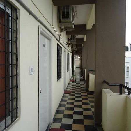 Sri Sai Comforts Hotel Bangalore Bagian luar foto