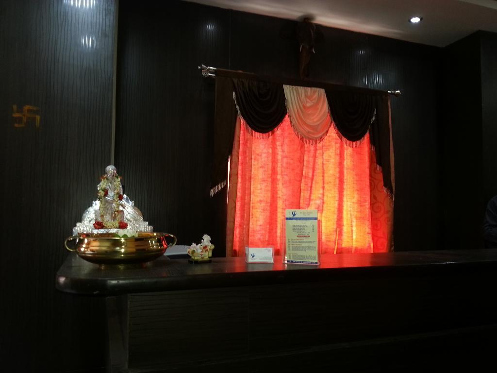 Sri Sai Comforts Hotel Bangalore Bagian luar foto
